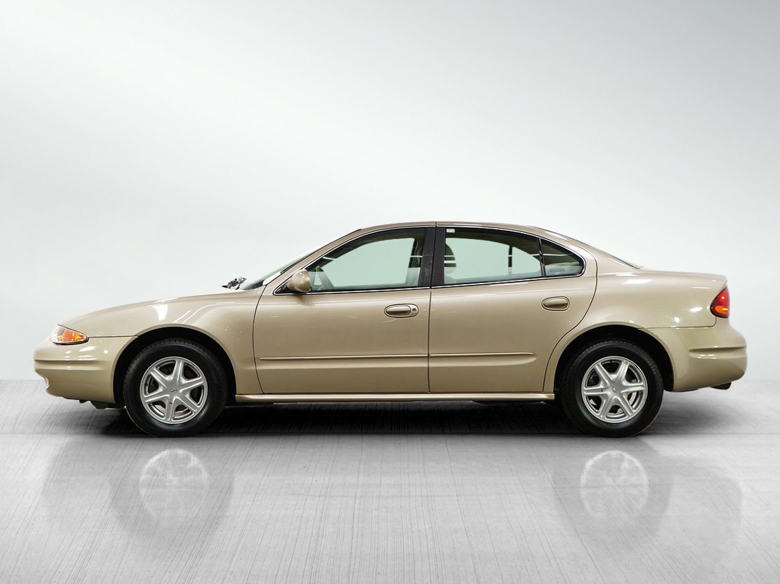Used 2002 Oldsmobile Alero GL1 with VIN 1G3NL52F92C180589 for sale in Burnsville, Minnesota