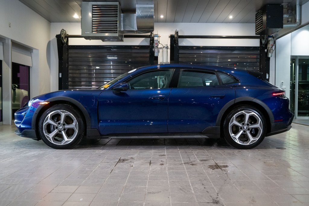 Certified 2022 Porsche Taycan Base with VIN WP0BA2Y10NSA67405 for sale in Glendale, WI