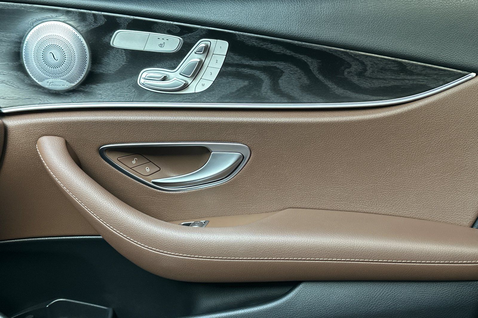 2020 Mercedes Benz E 350 Sedan photo 29