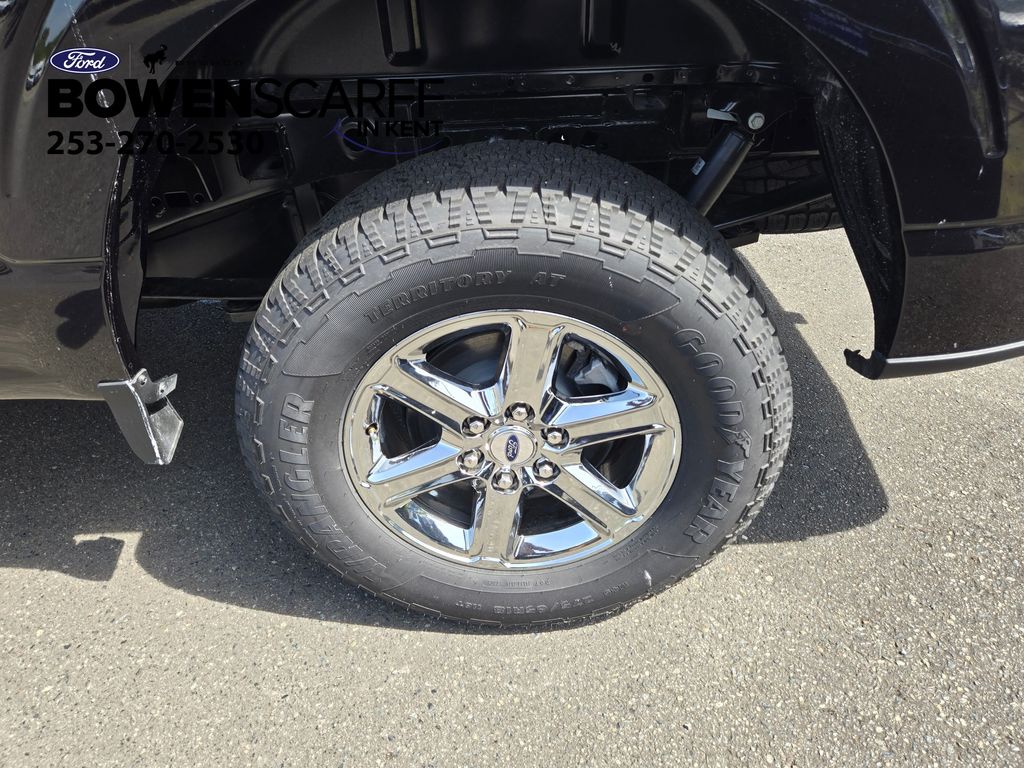 New 2025 Agate Black Metallic Ford XLT image 11