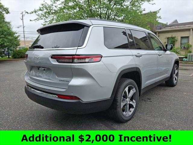 2025 Jeep Grand Cherokee Limited photo 4