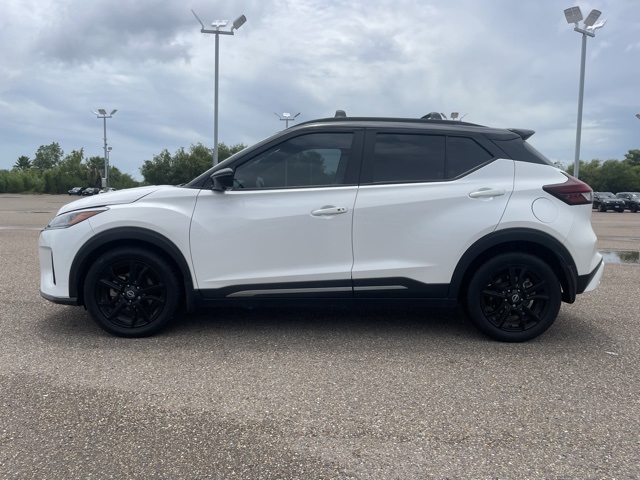 2024 Nissan Kicks SR photo 4