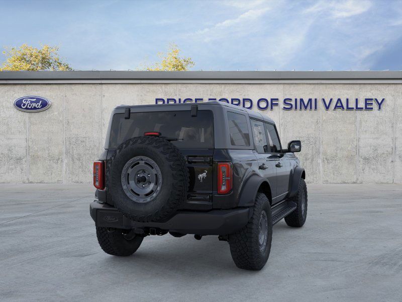 2025 Ford Bronco Outer Banks photo 8