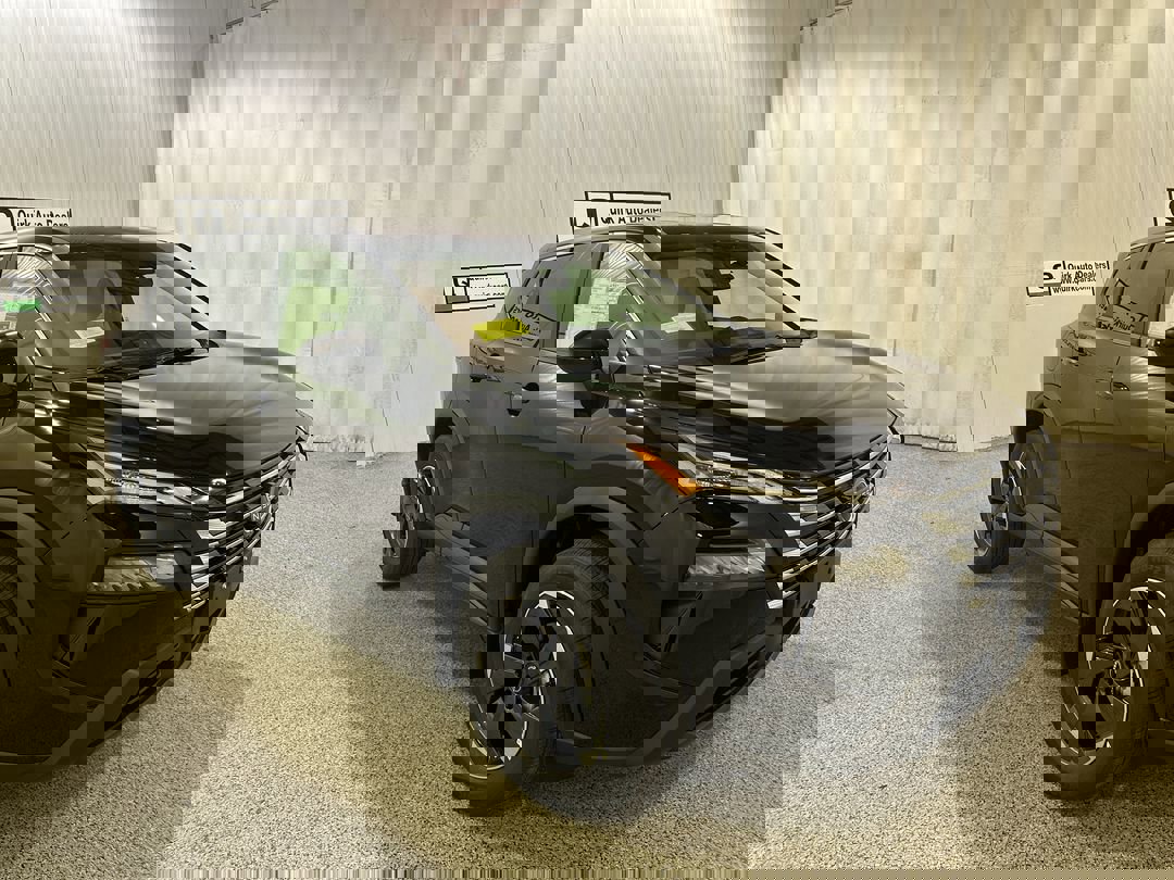 2026 Nissan Rogue SV's photo