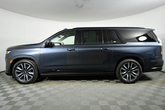 2021 Cadillac Escalade ESV Sport photo 2