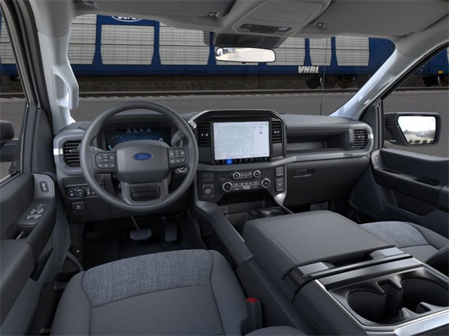 2025 Ford F-150 XL photo 4