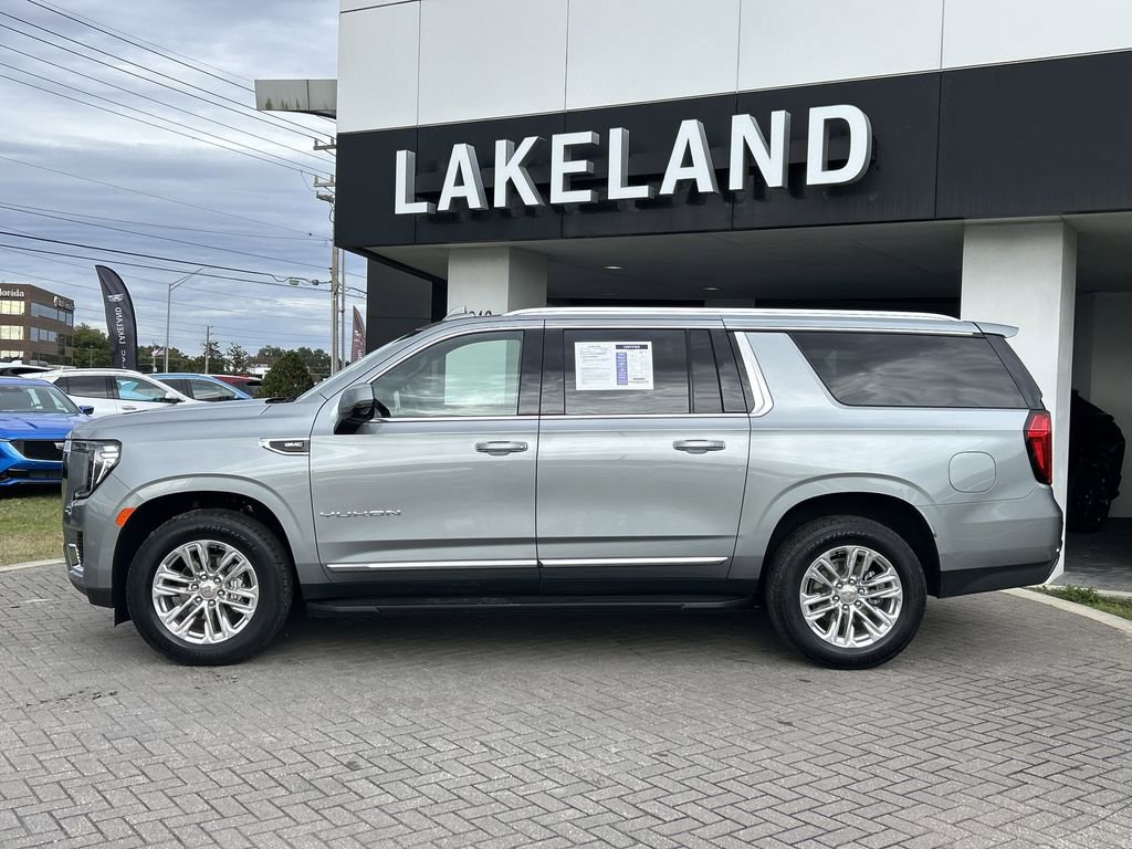 2024 Gmc Yukon XL SLT photo 3