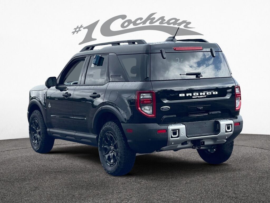 2025 Ford Bronco Sport Outer Banks photo 4