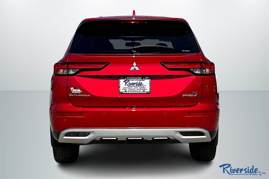 2024 Mitsubishi Outlander SE photo 4