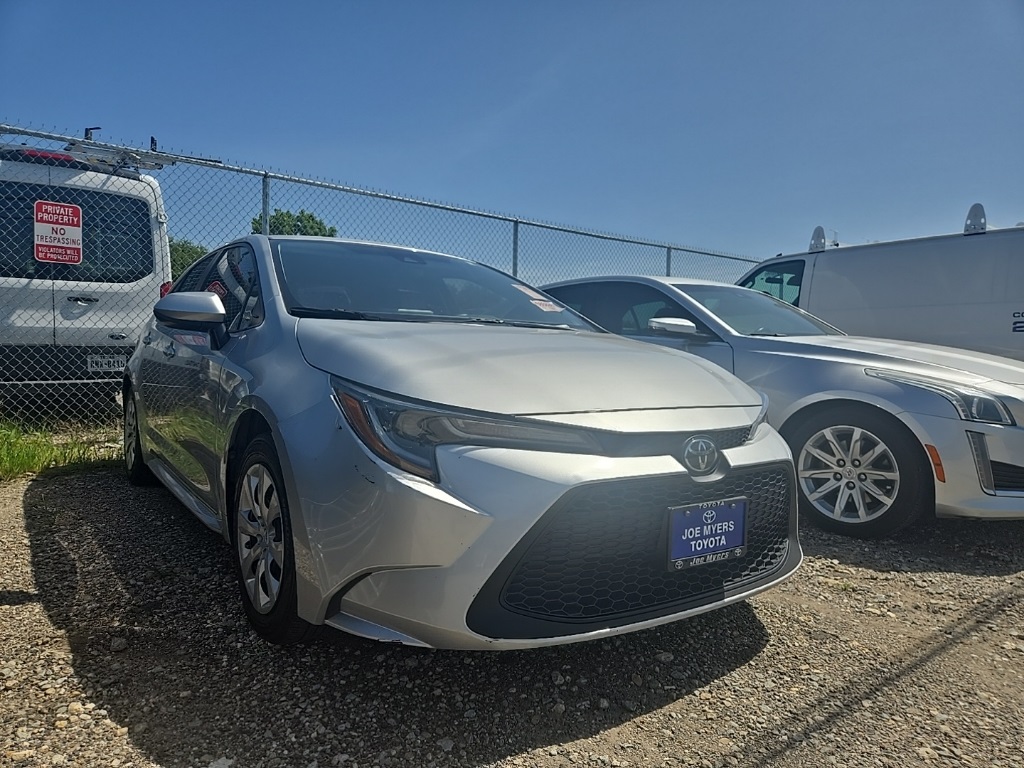 2022 Toyota Corolla LE photo 4
