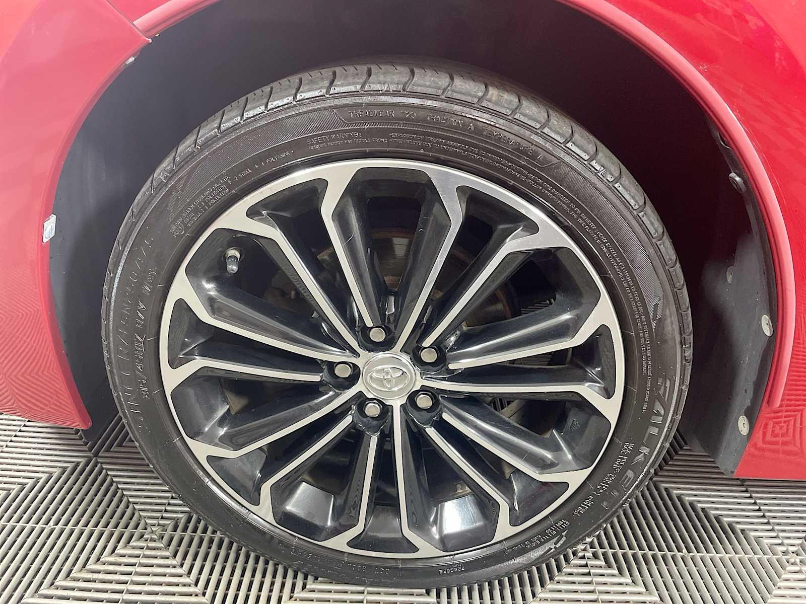2015 Toyota Corolla Plus photo 27