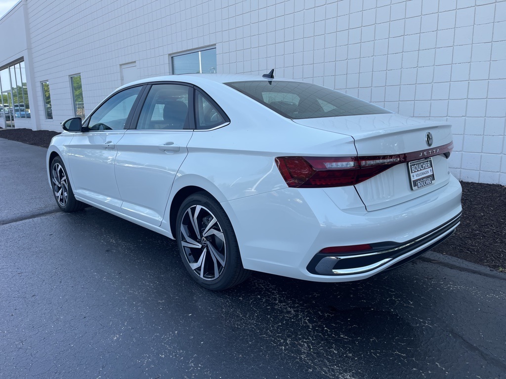 2025 Volkswagen Jetta 1.5T SEL photo 3