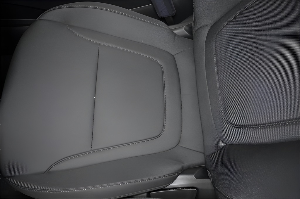 2025 Hyundai Tucson SE photo 7