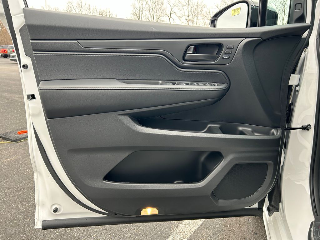 2026 Honda Odyssey photo 17