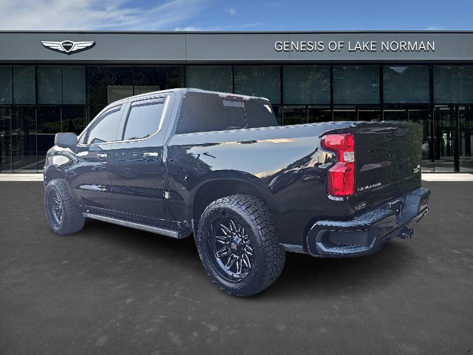 2019 Chevrolet Silverado 1500 High Country photo 3