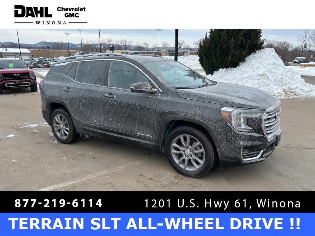 2024 GMC Terrain SLT's photo