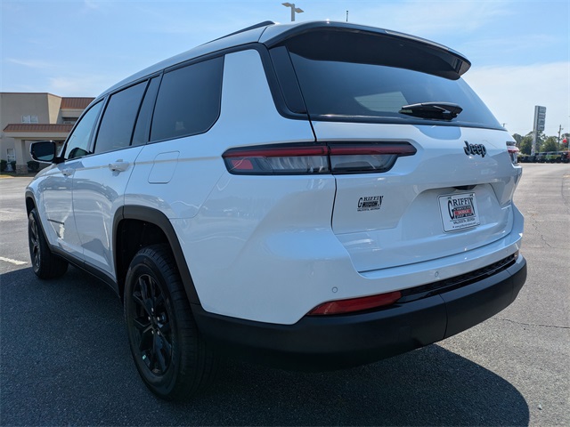 2025 Jeep Grand Cherokee Altitude X photo 4