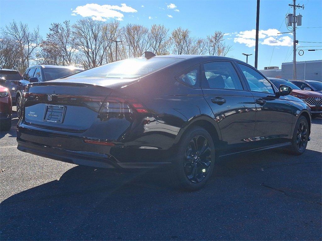 2025 Honda Accord SE photo 3
