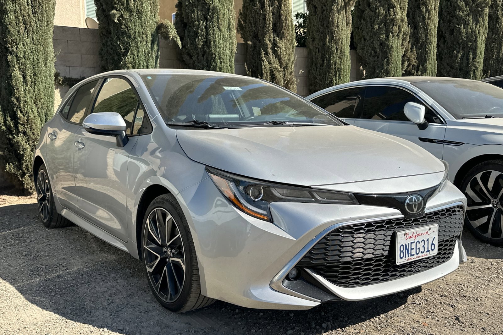 2019 Toyota Corolla XSE photo 2