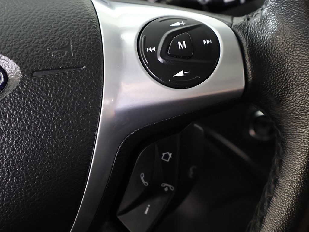 2013 Ford Escape Titanium photo 38