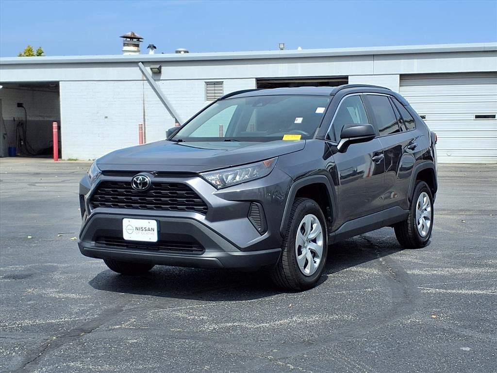 Used 2021 Toyota RAV4 LE with VIN 2T3H1RFV9MC171775 for sale in Kansas City