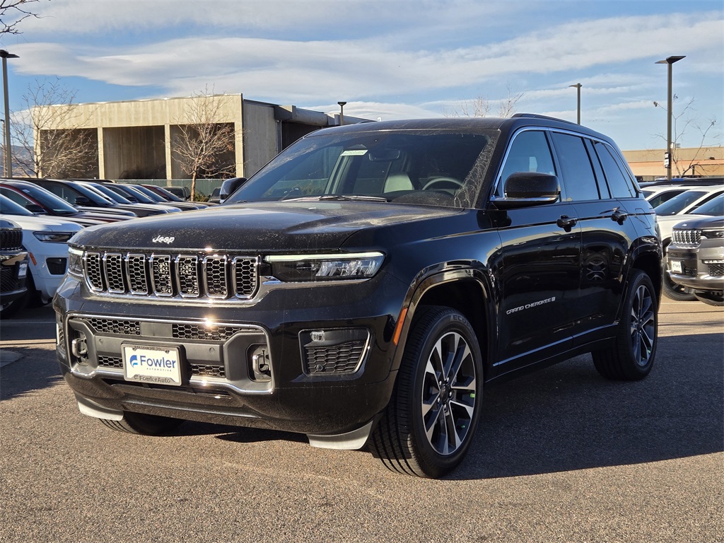 2025 Jeep Grand Cherokee Overland's photo