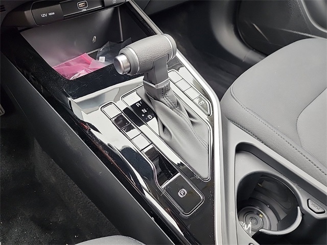 2025 Kia Niro LX photo 21