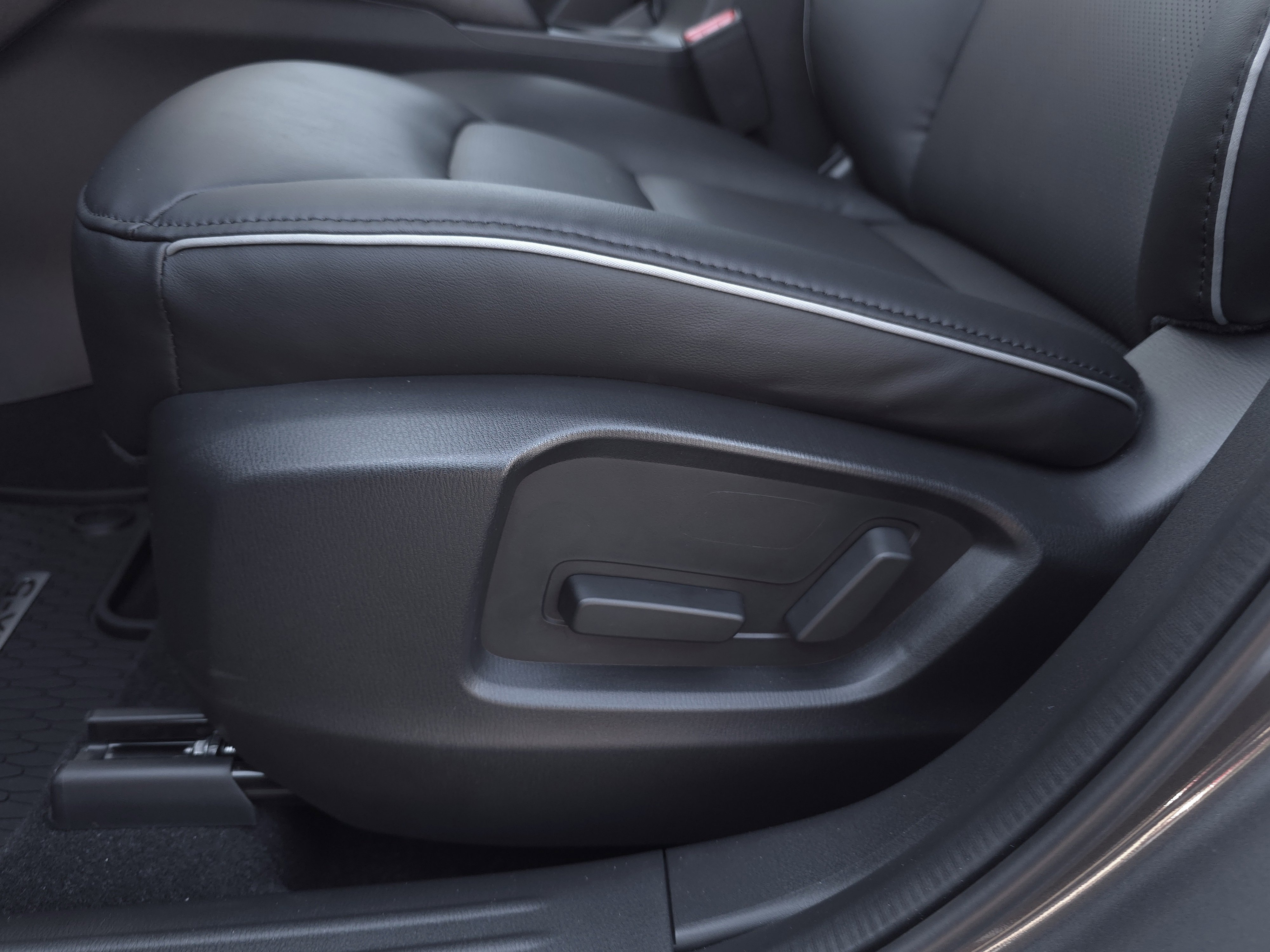 2025 Mazda CX-5 Select photo 4