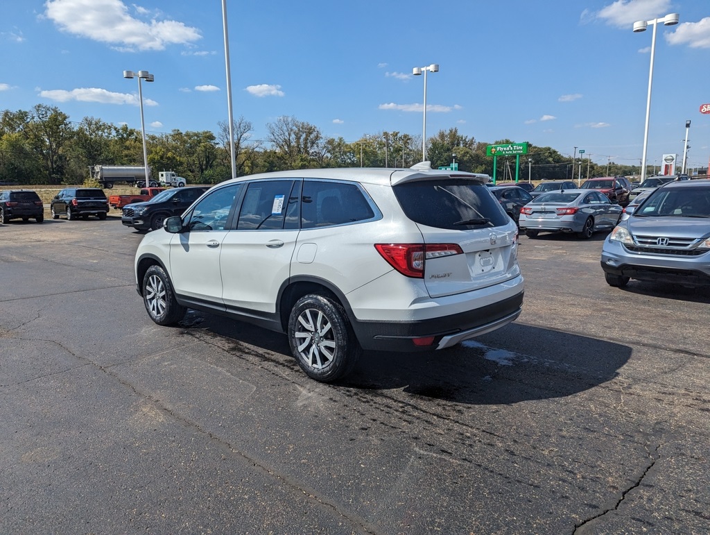 2020 Honda Pilot EX-L photo 4
