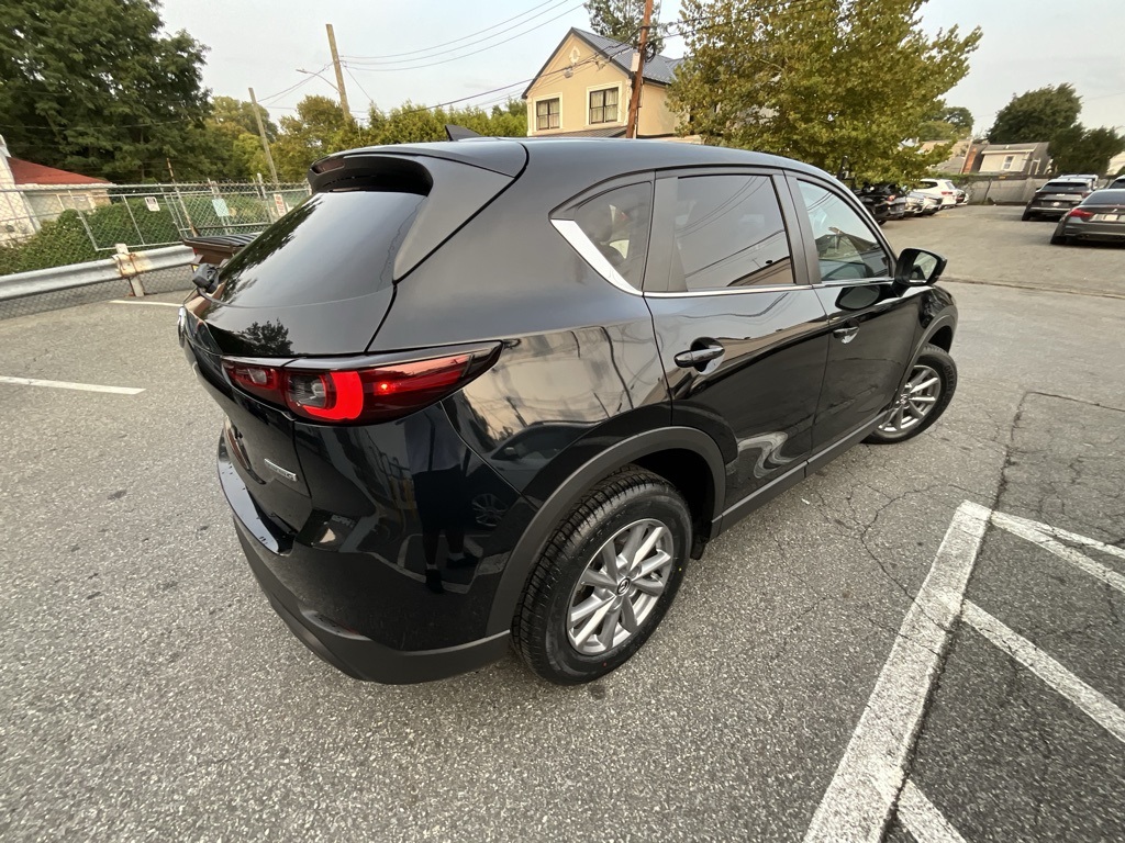 2022 Mazda CX-5 2.5 S Preferred photo 4