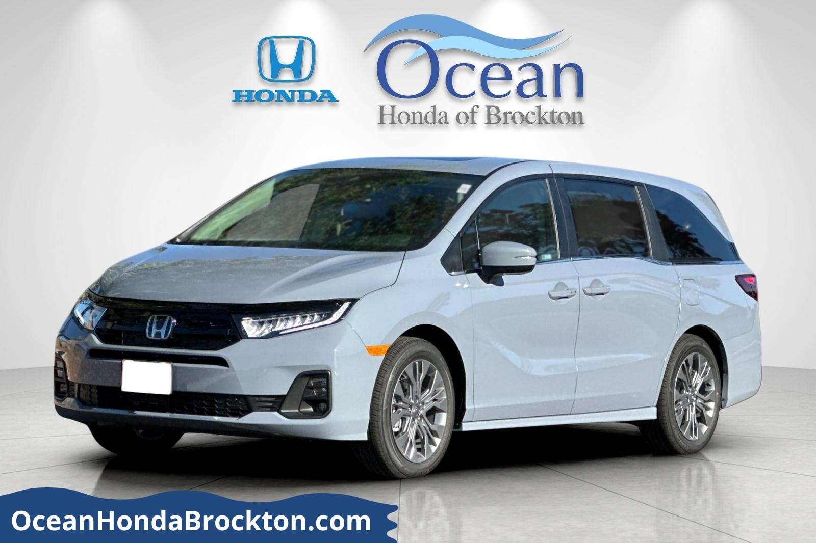 2026 Honda Odyssey Touring's photo