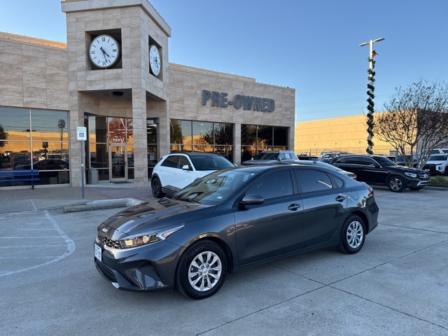 2023 Kia Forte LX's photo