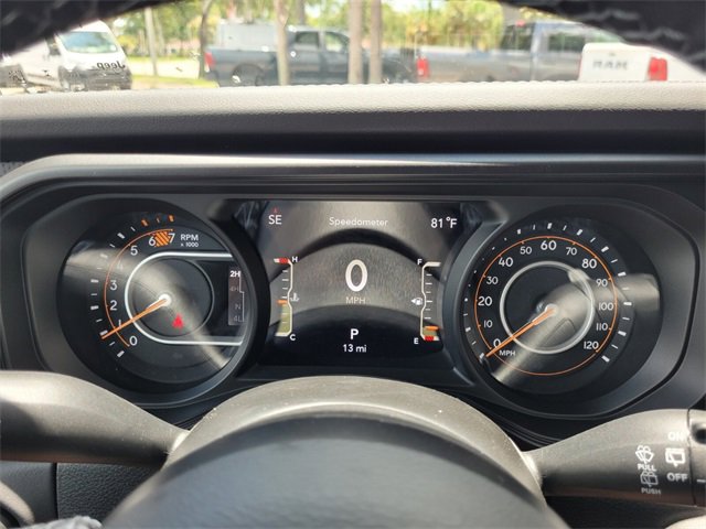2025 Jeep Wrangler Rubicon photo 17