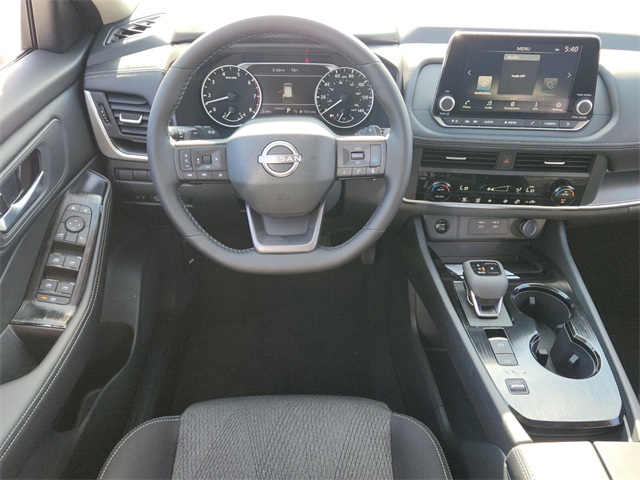 2026 Nissan Rogue SV photo 4