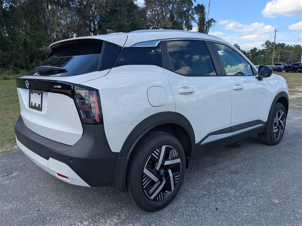 2026 Nissan Kicks SV photo 3