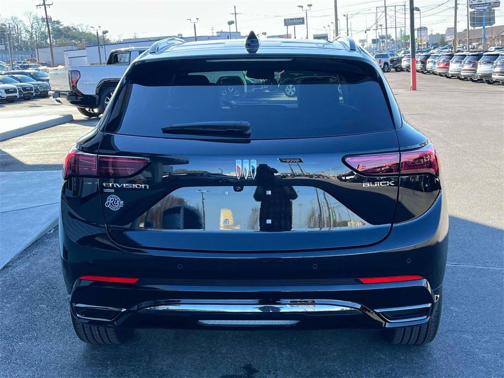 2025 Buick Envision Sport Touring photo 4