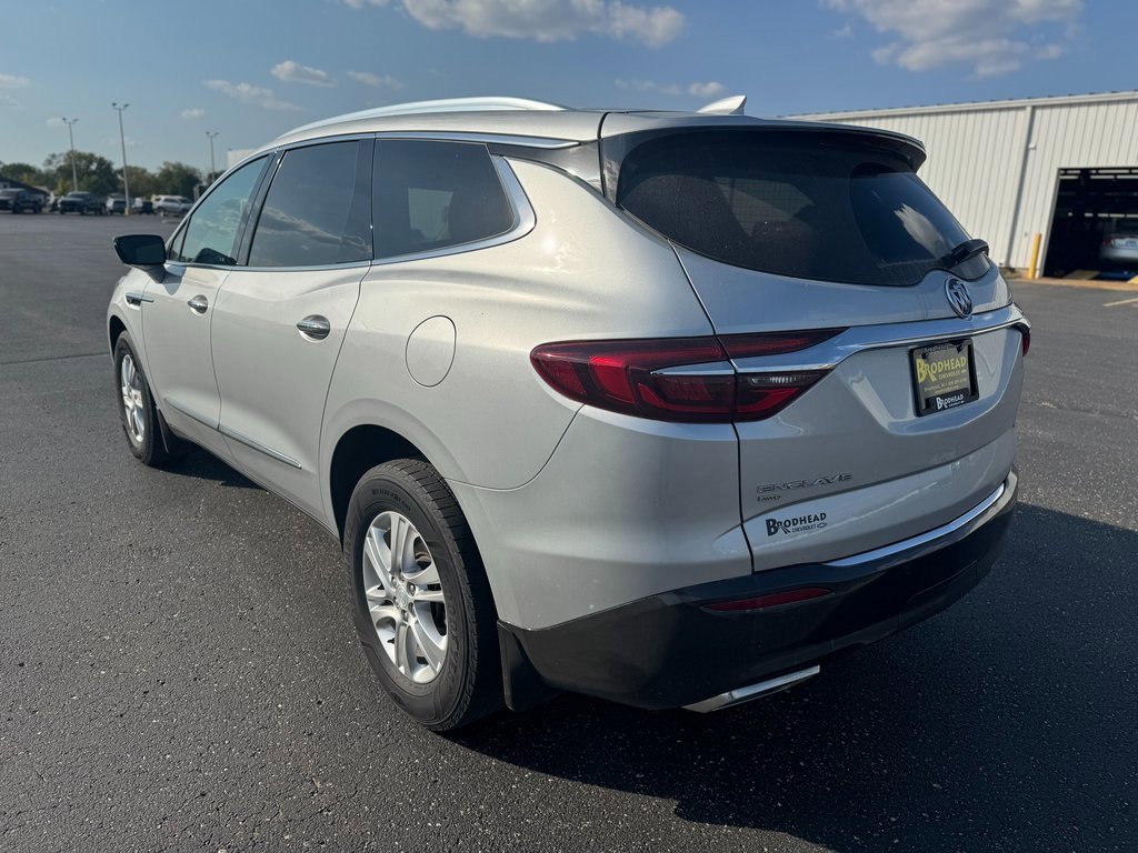 2021 Buick Enclave Essence photo 2