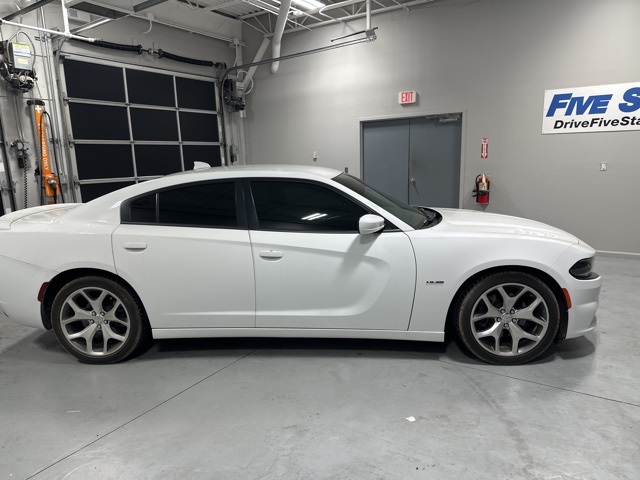 2015 Dodge Charger R/T photo 10