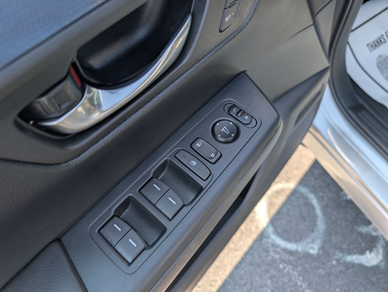 2025 Honda CR-V Hybrid Sport-L photo 9