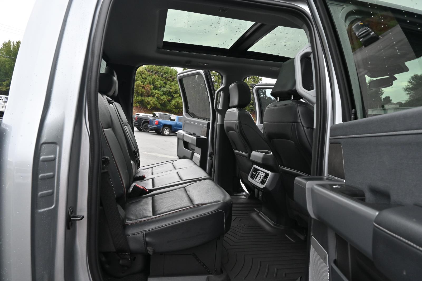 2023 Ford F-350 Lariat photo 37