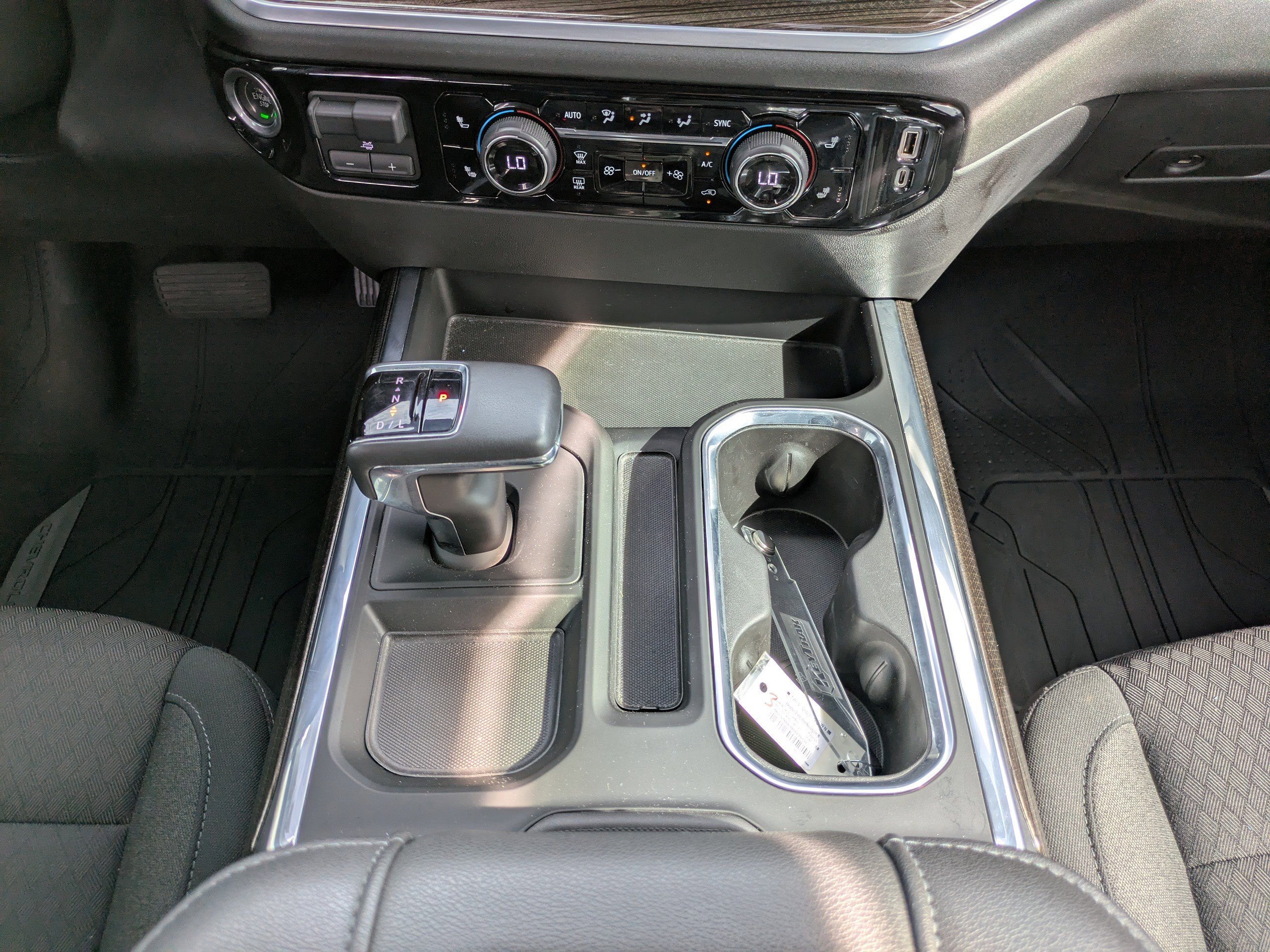 2022 Chevrolet Silverado 1500 RST photo 19