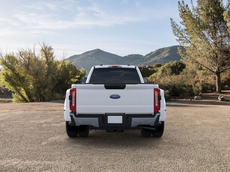 2024 Ford F-350 XLT photo 5