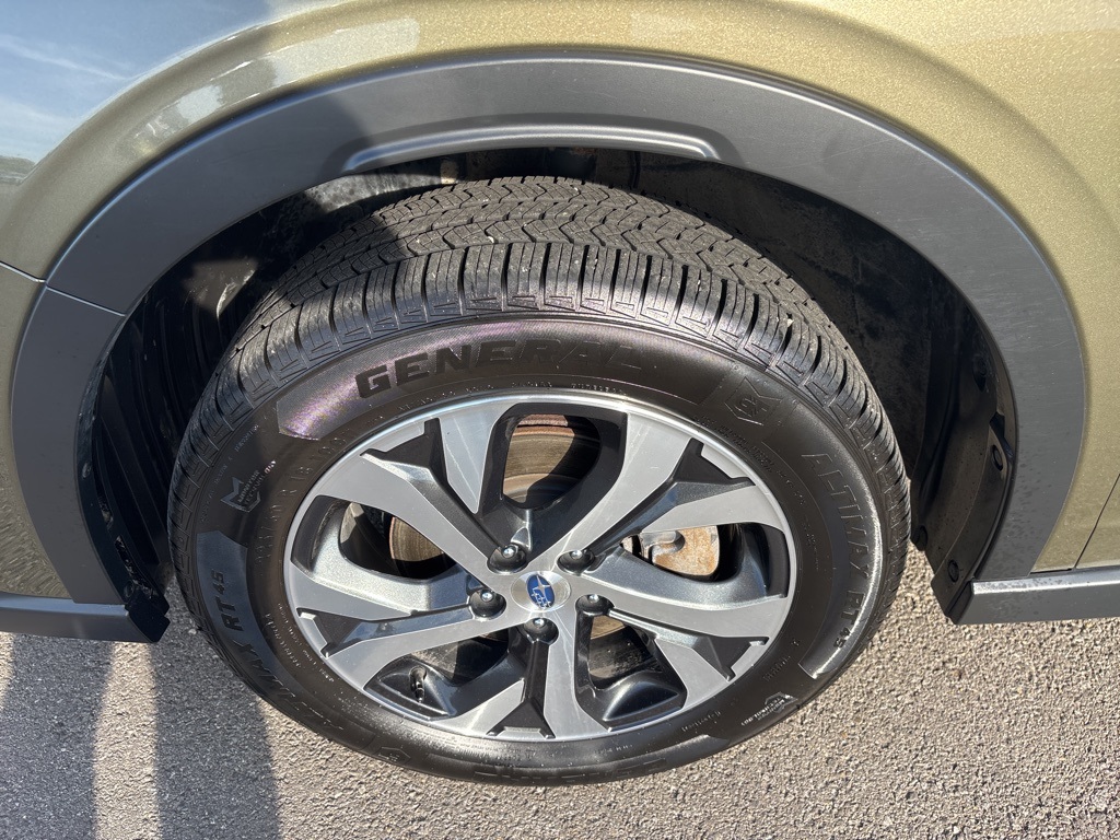 2022 Subaru Outback Limited photo 7