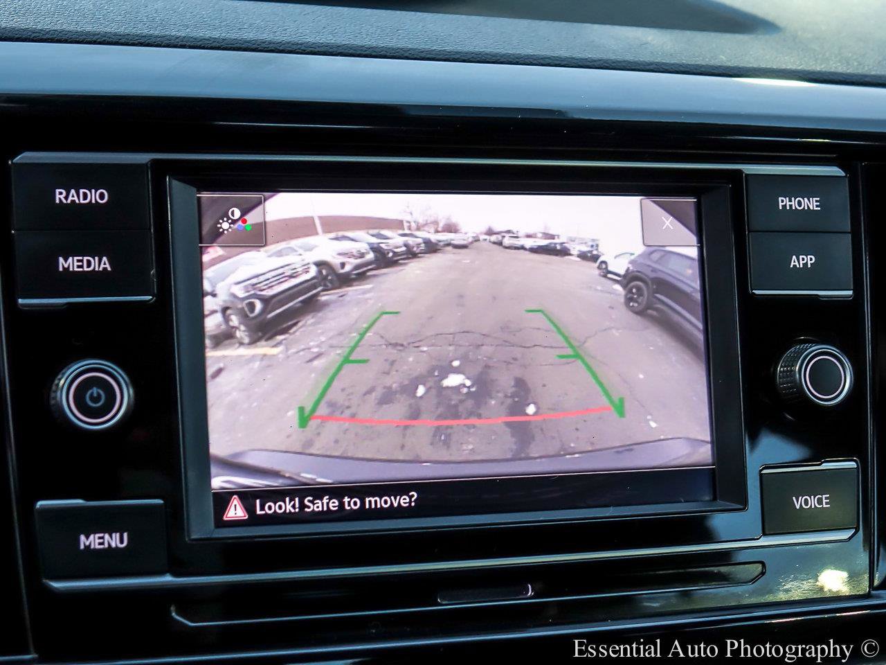 2024 VOLKSWAGEN TAOS - Image 13