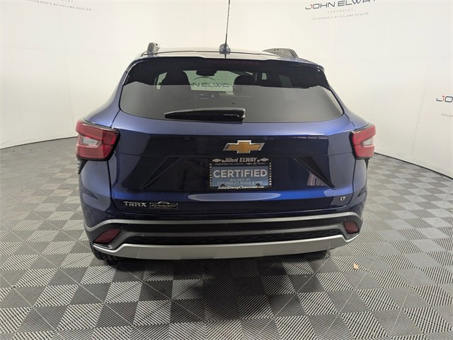 2024 Chevrolet Trax LT photo 3