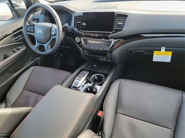 2025 Honda Ridgeline Black Edition photo 14