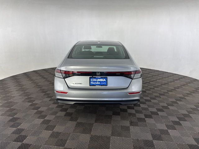 2023 Honda Accord LX photo 4