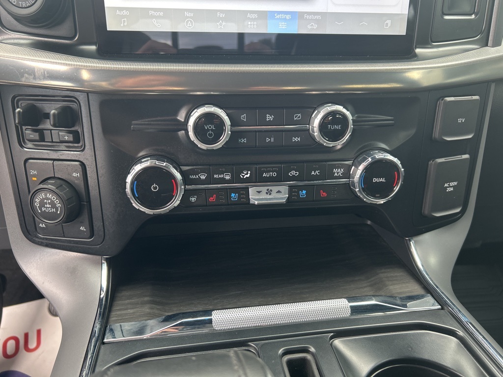 2024 Ford F-150 Lariat photo 18