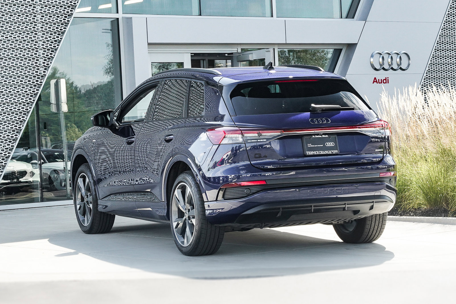 2023 Audi Q4 50 E-tron Premium Plus photo 4