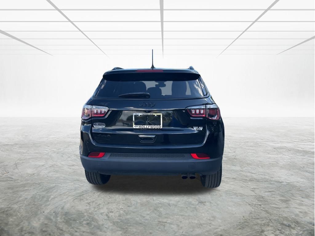 2020 Jeep Compass North Edition Latitude photo 3